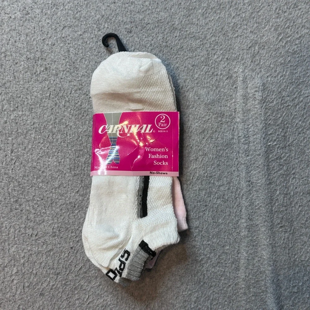 Carnival Socks Womens 9-11 Pink‎ White Fashion No-Show 2 Pair Pack HM9092 Cotton